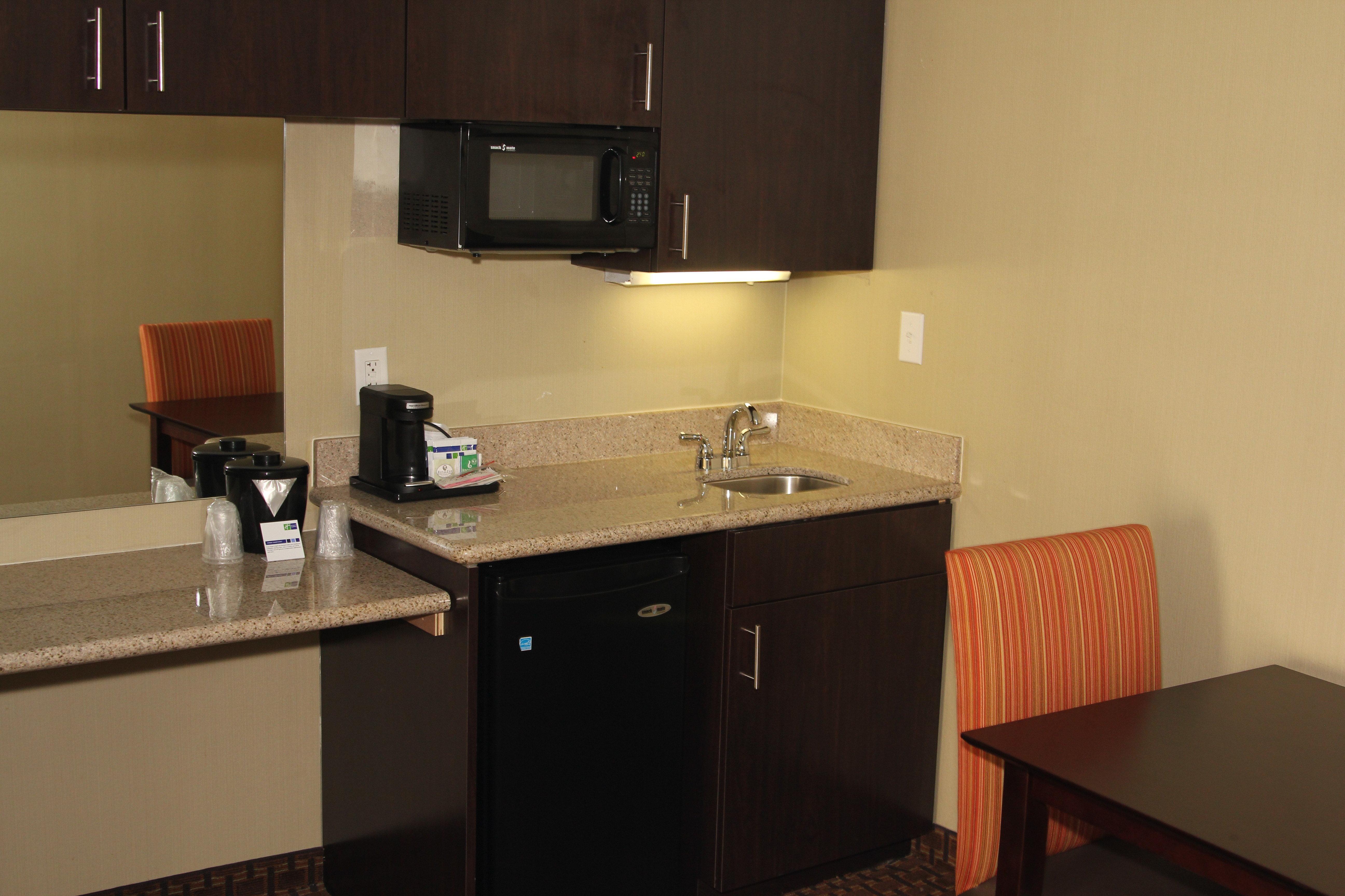 Holiday Inn Express Hotel & Suites Indianapolis W - Airport Area By Ihg Bagian luar foto
