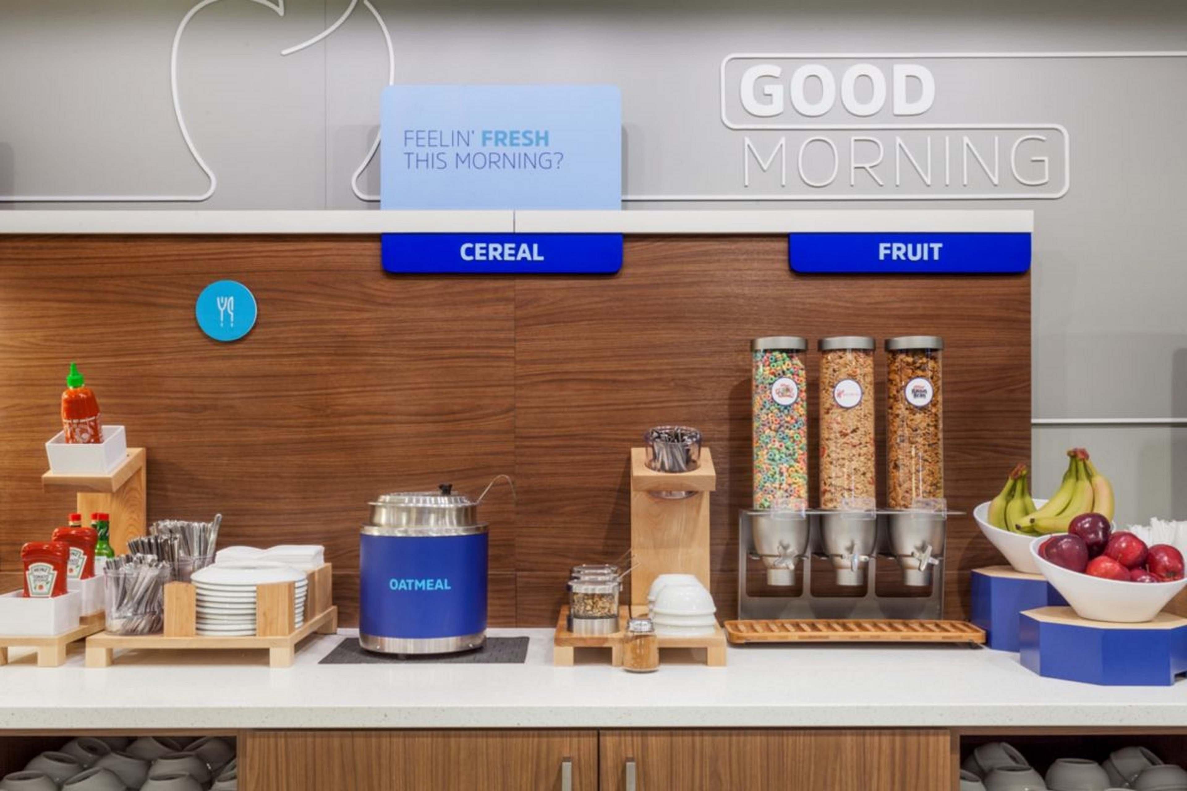 Holiday Inn Express Hotel & Suites Indianapolis W - Airport Area By Ihg Bagian luar foto