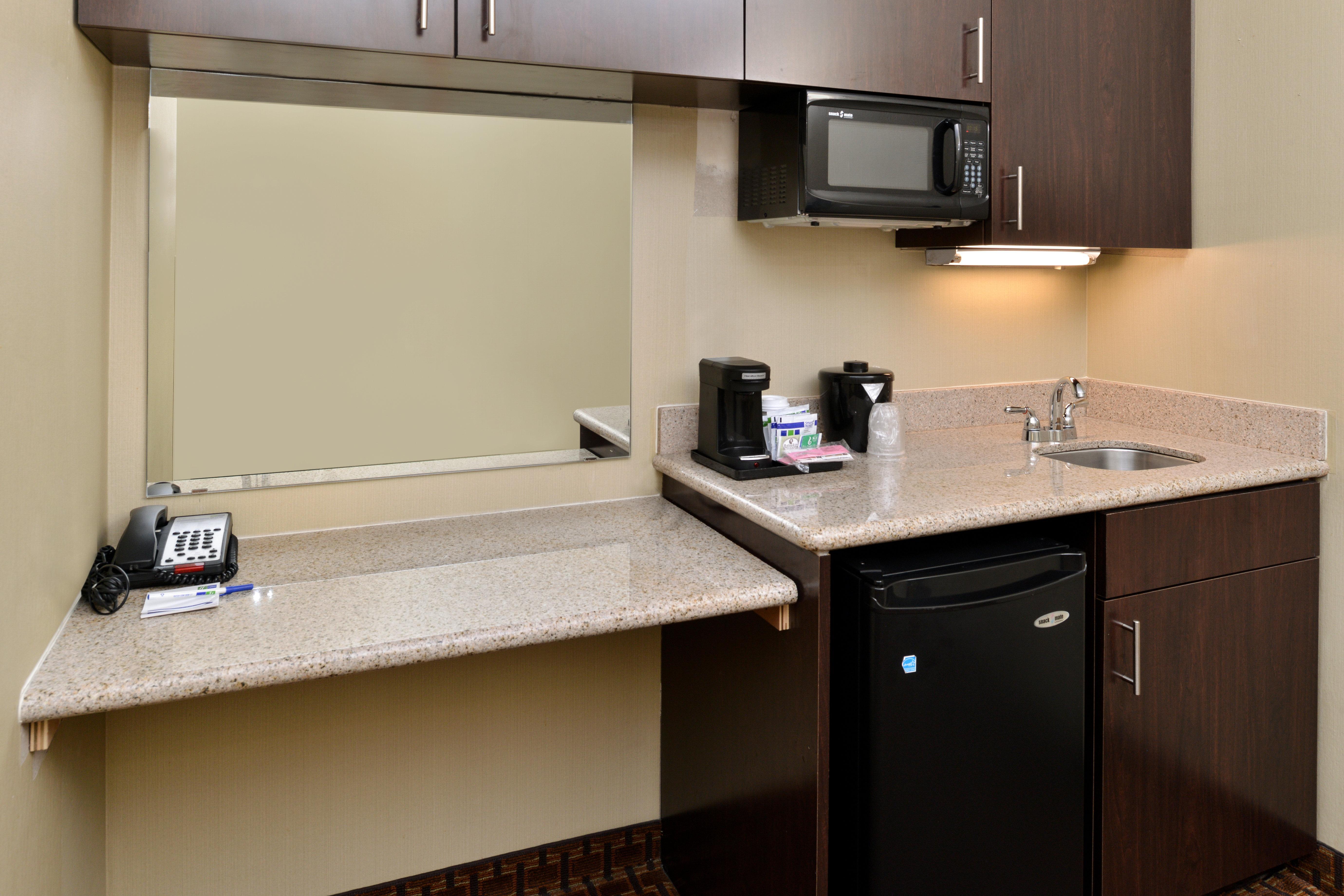 Holiday Inn Express Hotel & Suites Indianapolis W - Airport Area By Ihg Bagian luar foto
